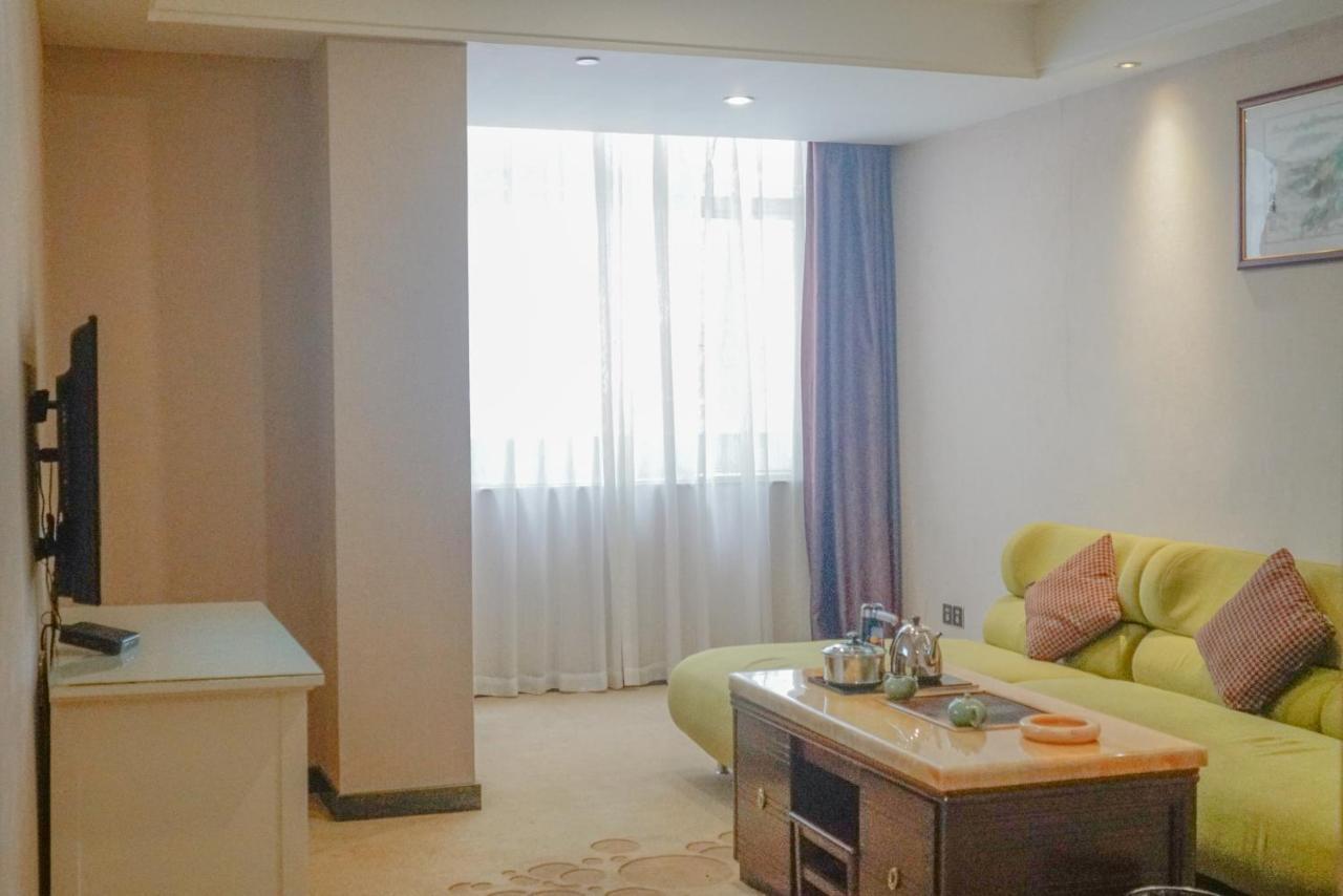 Paco Hotel Tianhe Coach Terminal Metro Satation Guangzhou-Free Shuttle Bus For Canton Fair Kültér fotó